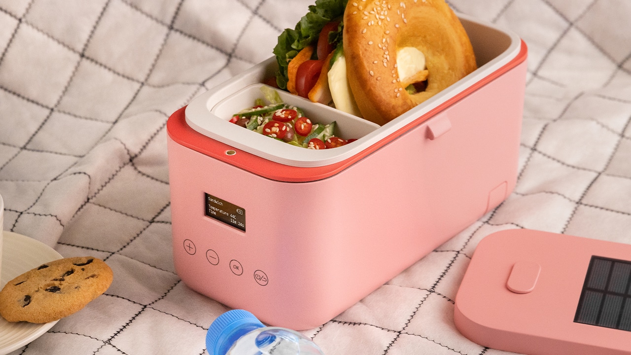 Skip the microwave with SunnySide solar-powered lunchbox